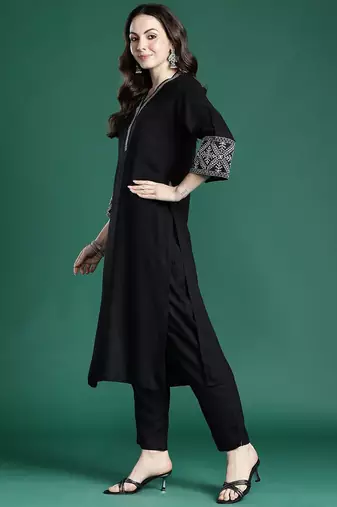 Ethnic Motifs Embroidered Regular Kurta with Trousers