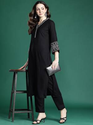 Ethnic Motifs Embroidered Regular Kurta with Trousers 7