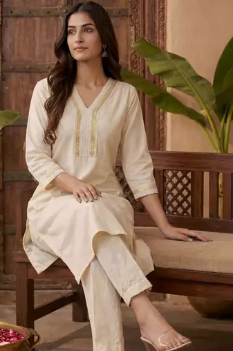 Women Regular Gotta Patti Kurta with Trousers