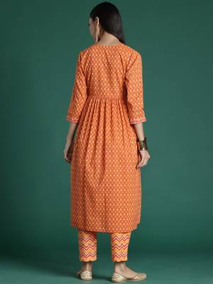 Printed Empire Pure Cotton Kurta with Trousers 5