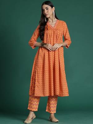 Printed Empire Pure Cotton Kurta with Trousers 6