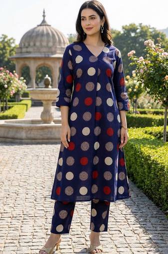 Women Ethnic Motifs Printed Regular Pure Cotton Kurta with Trousers