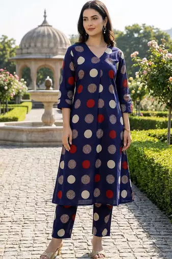 Women Ethnic Motifs Printed Regular Pure Cotton Kurta with Trousers