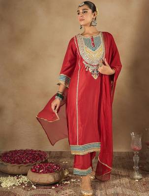 Women Ethnic Motifs Embroidered Regular Kurta with Trousers & With Dupatta 3