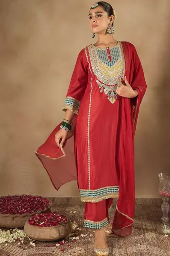 Women Ethnic Motifs Embroidered Regular Kurta with Trousers & With Dupatta