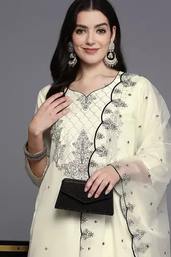 Ethnic Motifs Embroidered Regular Thread Work Kurta with Trousers & With Dupatta