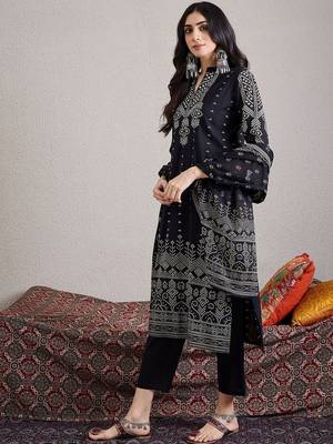 Women Bandhani Printed Cotton Kurta with Trousers & Dupatta 5
