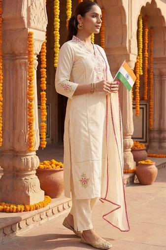 Women Ethnic Motifs Embroidered Regular Thread Work Pure Cotton Kurta with Trousers & With Dupatta
