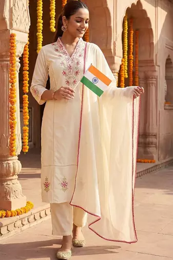 Women Ethnic Motifs Embroidered Regular Thread Work Pure Cotton Kurta with Trousers & With Dupatta
