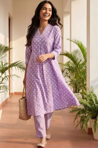 Women Printed Regular Pure Cotton Kurta with Trousers