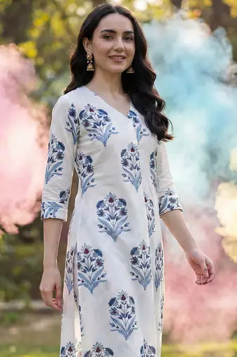 Women Floral Printed Regular Pure Cotton Kurta with Trousers