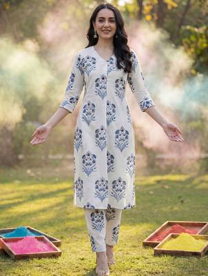 Women Floral Printed Regular Pure Cotton Kurta with Trousers 2