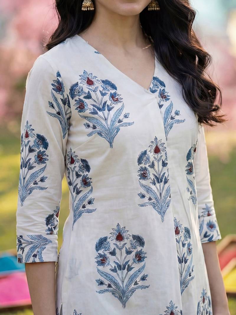Women Floral Printed Regular Pure Cotton Kurta with Trousers