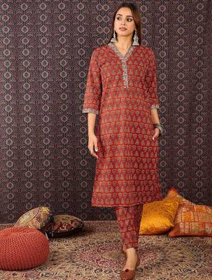 Women Ethnic Motifs Printed Straight Pure Cotton Kurta with Trouser 1