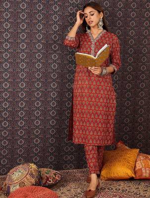 Women Ethnic Motifs Printed Straight Pure Cotton Kurta with Trouser 5