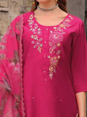 Women Floral Embroidered Kurta with Trousers & Dupatta 3