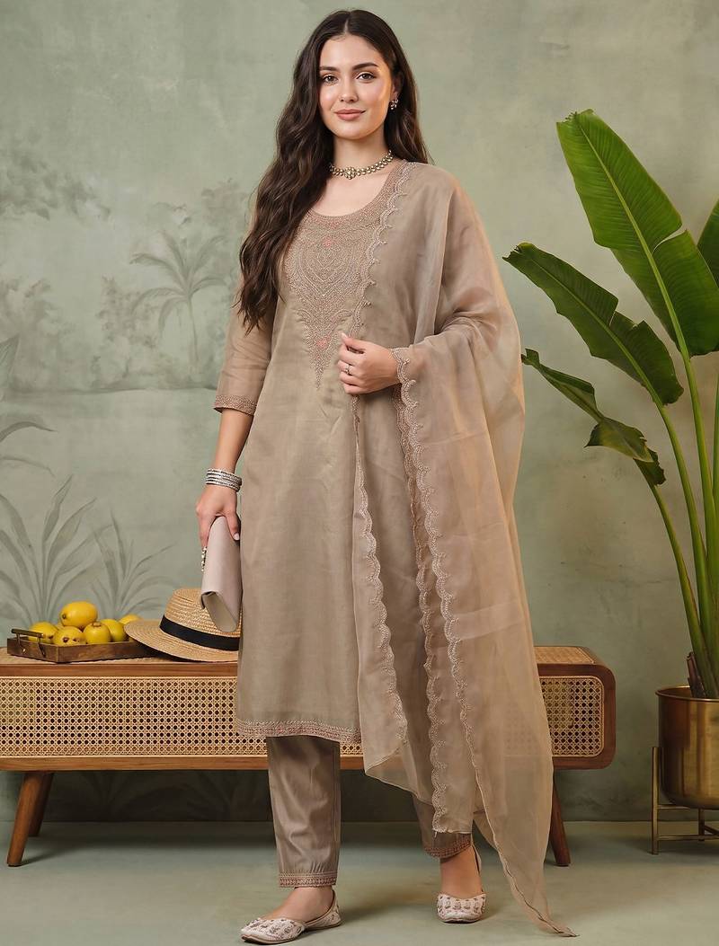 Women Ethnic Motifs Embroidered Regular Thread Work Kurta with Trousers & With Dupatta