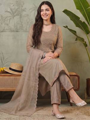 Women Ethnic Motifs Embroidered Regular Thread Work Kurta with Trousers & With Dupatta 6