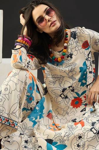 Women Floral Printed Regular Kurta with Trousers