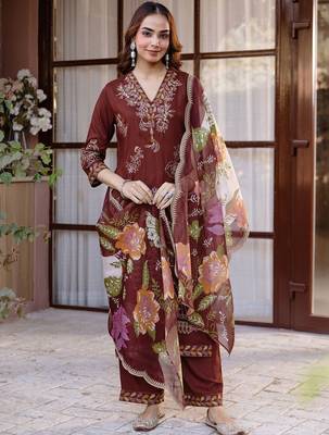 Women Ethnic Motifs Embroidered Regular Thread Work Kurta with Trousers & With Dupatta 1
