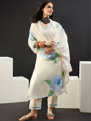 Women Floral Printed Regular Sequinned Linen Kurta with Trousers & With Dupatta 1