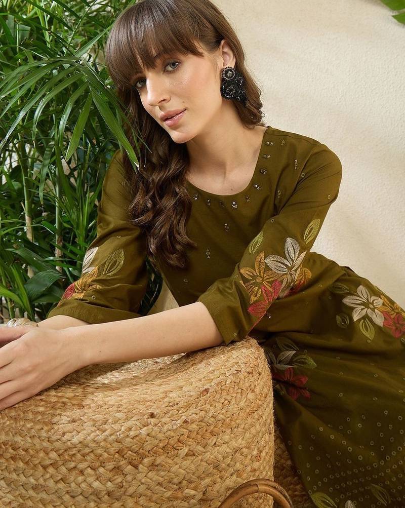 Women Ethnic Motifs Printed Regular Sequinned Pure Cotton Kurta with Trousers