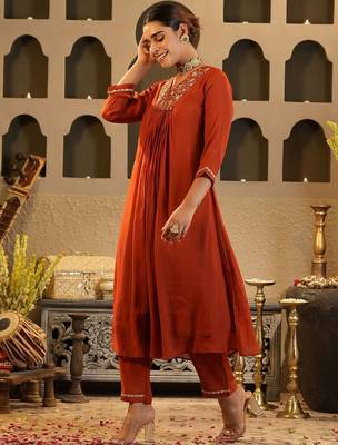 Floral Yoke Design V Neck Zari Chanderi Silk A-Line Kurta & Trousers 4