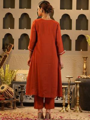 Floral Yoke Design V Neck Zari Chanderi Silk A-Line Kurta & Trousers 5