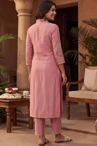Women Floral Embroidered Regular Thread Work Kurta with Trousers