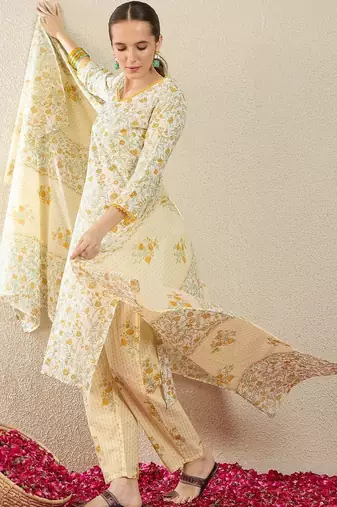 Women Floral Printed Regular Pure Cotton Kurta with Trousers & With Dupatta