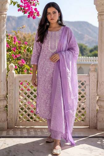 Women Floral Printed Regular Mirror Work Kurta with Trousers & With Dupatta