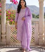 Women Floral Printed Regular Mirror Work Kurta with Trousers & With Dupatta