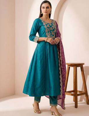 Women Ethnic Motifs Embroidered Panelled Thread Work Kurta with Trousers & With Dupatta 1