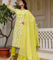 Women Floral Printed Regular Pure Cotton Kurta with Trousers & With Dupatta