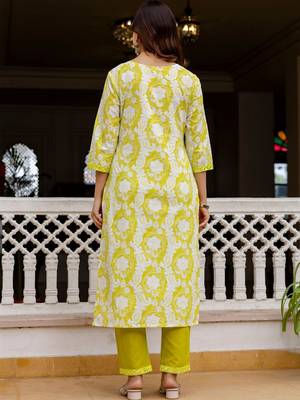 Women Floral Printed Regular Pure Cotton Kurta with Trousers & With Dupatta 4