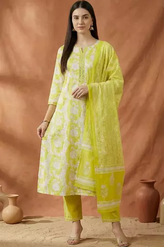 Women Floral Printed Regular Thread Work Pure Cotton Kurta with Trousers