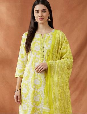 Women Floral Printed Regular Thread Work Pure Cotton Kurta with Trousers 3
