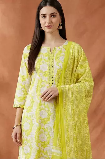 Women Floral Printed Regular Thread Work Pure Cotton Kurta with Trousers