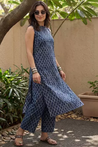 Women Printed Regular Pure Cotton Kurta with Palazzos