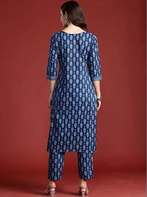 Women Ethnic Motifs Printed Regular Pure Cotton Kurta with Trousers 6