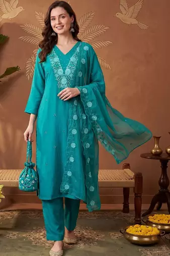 Women Ethnic Motifs Embroidered Regular Thread Work Kurta with Trousers & With Dupatta