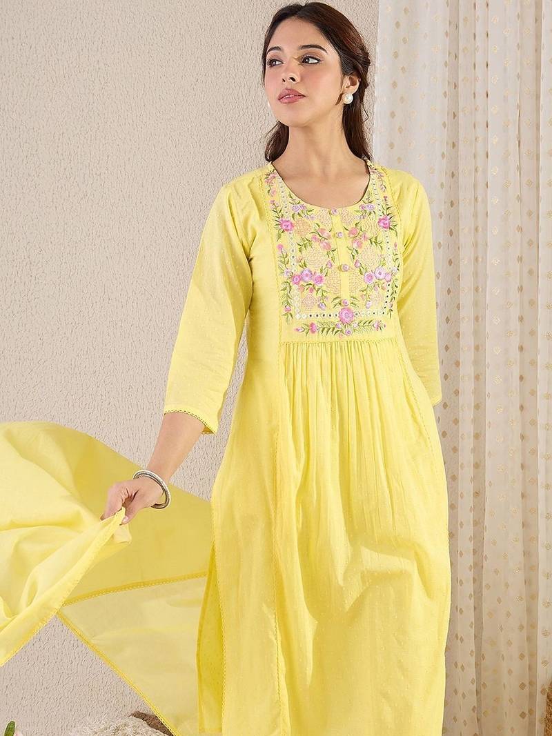 Women Floral Embroidered Panelled Thread Work Pure Cotton Kurta with Trousers & With Dupatta