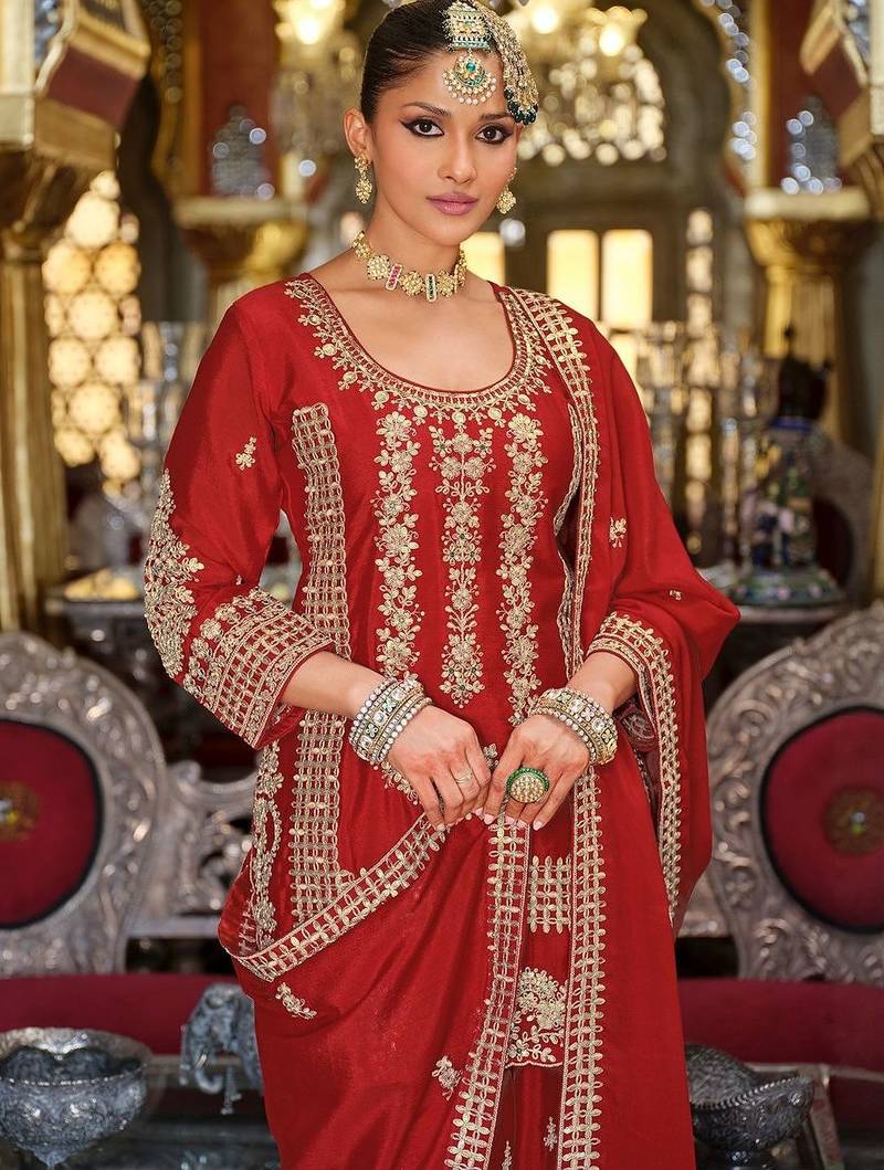 Women Ethnic Motifs Embroidered Regular Kurta With Sharara & Dupatta Kurta Sets
