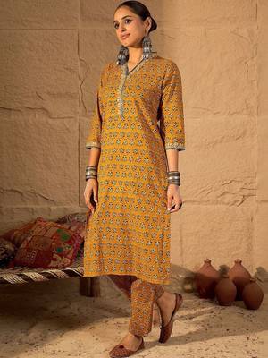 Women Ethnic Motifs Printed Regular Pure Cotton Kurta with Trousers 3