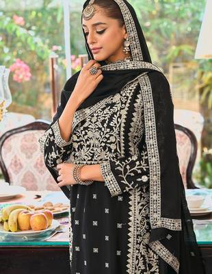 Floral Embroidered Round Neck Mirror Work Straight Kurta With Palazzos & Dupatta 5