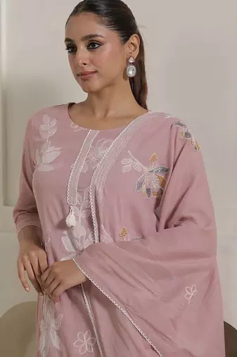 Women Floral Embroidered Pure Cotton Kurta with Trousers & With Dupatta