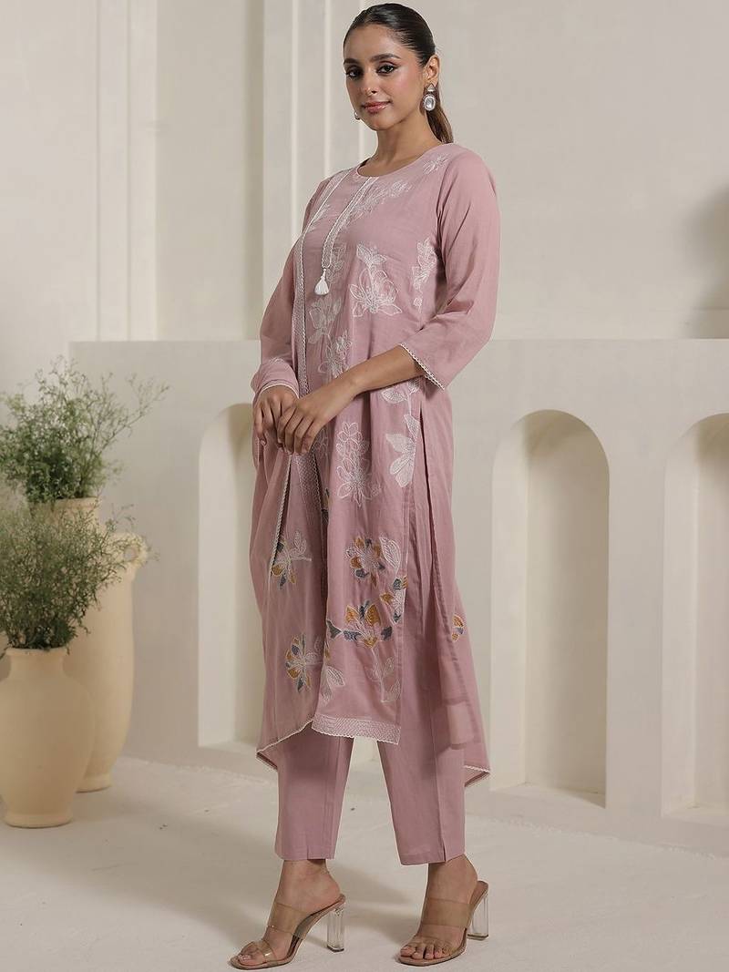 Women Floral Embroidered Pure Cotton Kurta with Trousers & With Dupatta