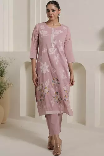 Women Floral Embroidered Pure Cotton Kurta with Trousers & With Dupatta