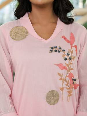 Women Floral Embroidered Regular Thread Work Pure Cotton Kurta with Trousers 3