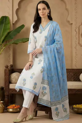 Women Floral Printed Regular Sequinned Pure Cotton Kurta with Trousers & With Dupatta